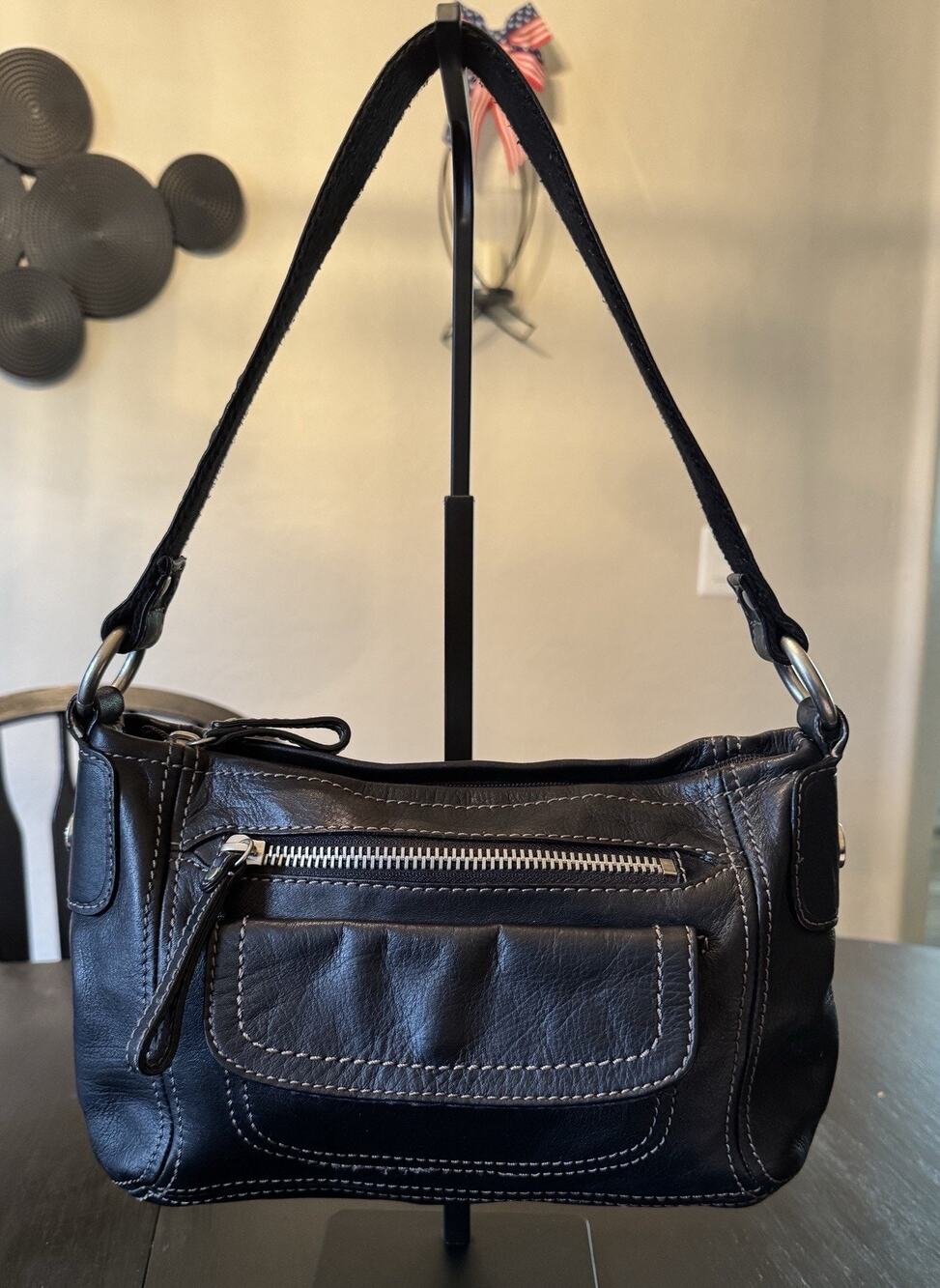 Vintage Fossil Black Leather Shoulder Bag